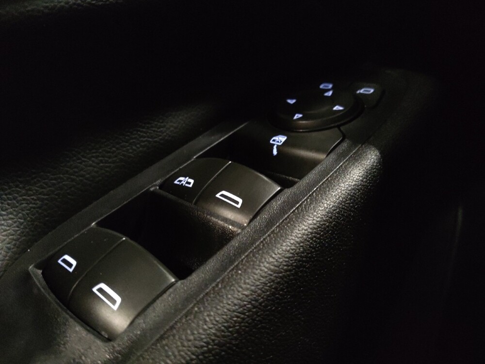 2019 Chevrolet Equinox in Charleston, SC 29414 - 18063690 27