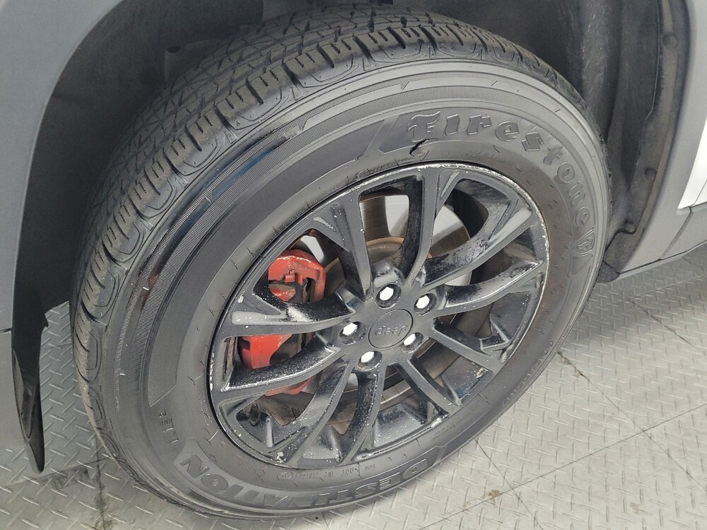 2021 Jeep Cherokee in Las Vegas, NV 89104 - 18063697 31