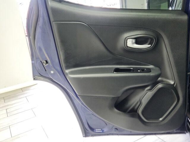 2020 Jeep Renegade in Cinnaminson, NJ 08077 - 18063700 12