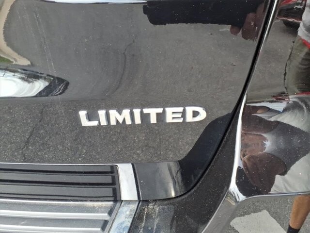 2022 Jeep Grand Cherokee in Winchester, VA 22602 - 18063702 9