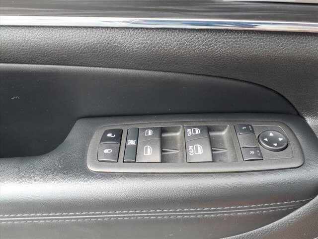 2022 Jeep Grand Cherokee in Winchester, VA 22602 - 18063702 33