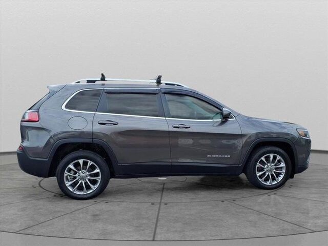 2019 Jeep Cherokee in Winchester, VA 22602 - 18063704 4