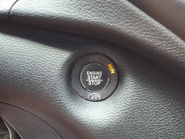 2019 Jeep Cherokee in Winchester, VA 22602 - 18063704 34