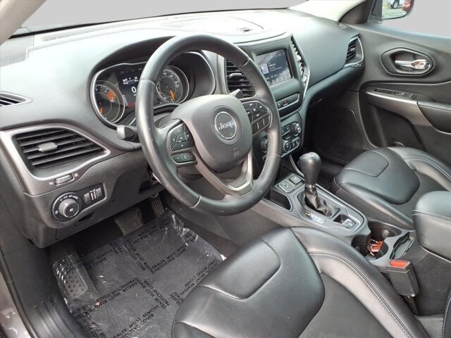 2019 Jeep Cherokee in Winchester, VA 22602 - 18063704 17
