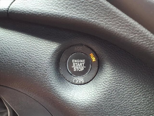 2019 Jeep Cherokee in Winchester, VA 22602 - 18063704 34