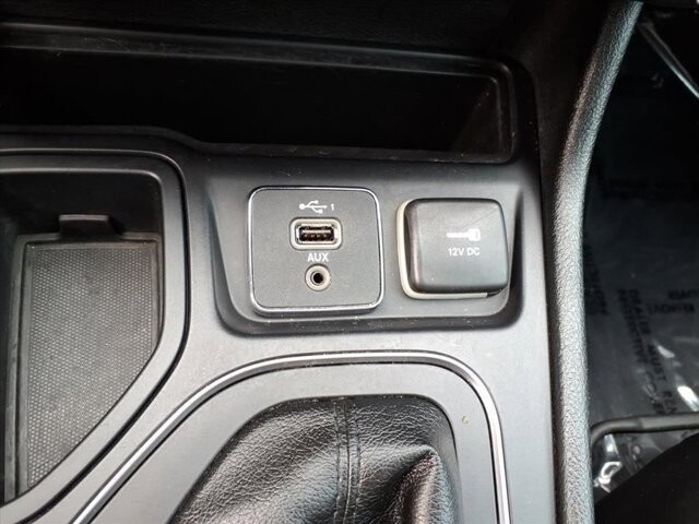 2019 Jeep Cherokee in Winchester, VA 22602 - 18063704 28