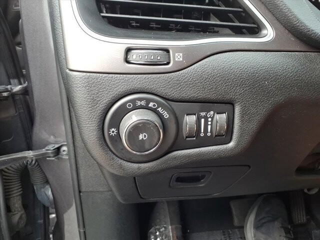 2019 Jeep Cherokee in Winchester, VA 22602 - 18063704 31