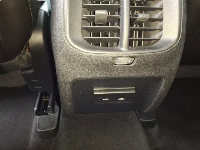 2019 Jeep Cherokee in Winchester, VA 22602 - 18063704 12