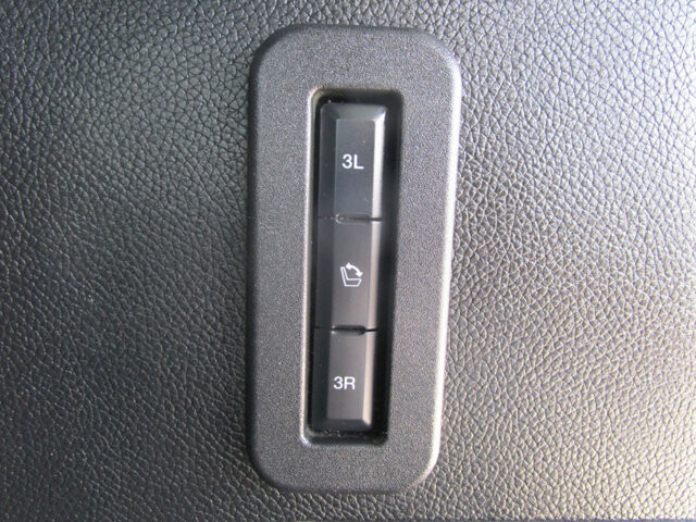 2017 Lincoln Navigator L in Tampa, FL 33604-6914 - 18063707 35