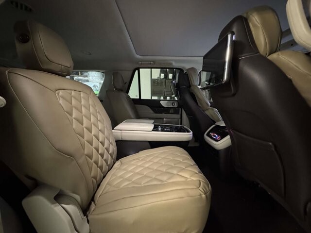 2019 Lincoln Navigator L in Winchester, VA 22602 - 18063714 45