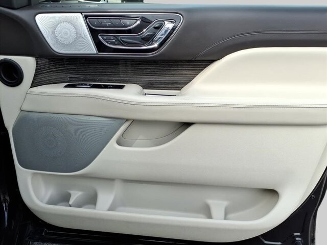 2019 Lincoln Navigator L in Winchester, VA 22602 - 18063714 97