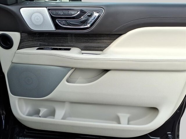 2019 Lincoln Navigator L in Winchester, VA 22602 - 18063714 23