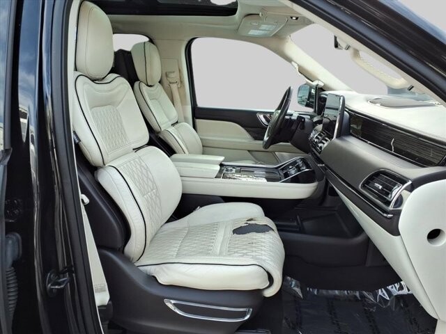 2019 Lincoln Navigator L in Winchester, VA 22602 - 18063714 21