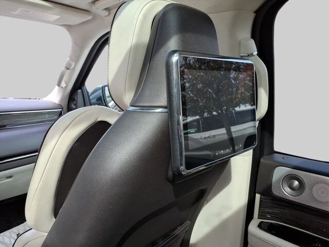 2019 Lincoln Navigator L in Winchester, VA 22602 - 18063714 13