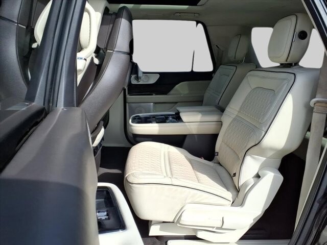 2019 Lincoln Navigator L in Winchester, VA 22602 - 18063714 15