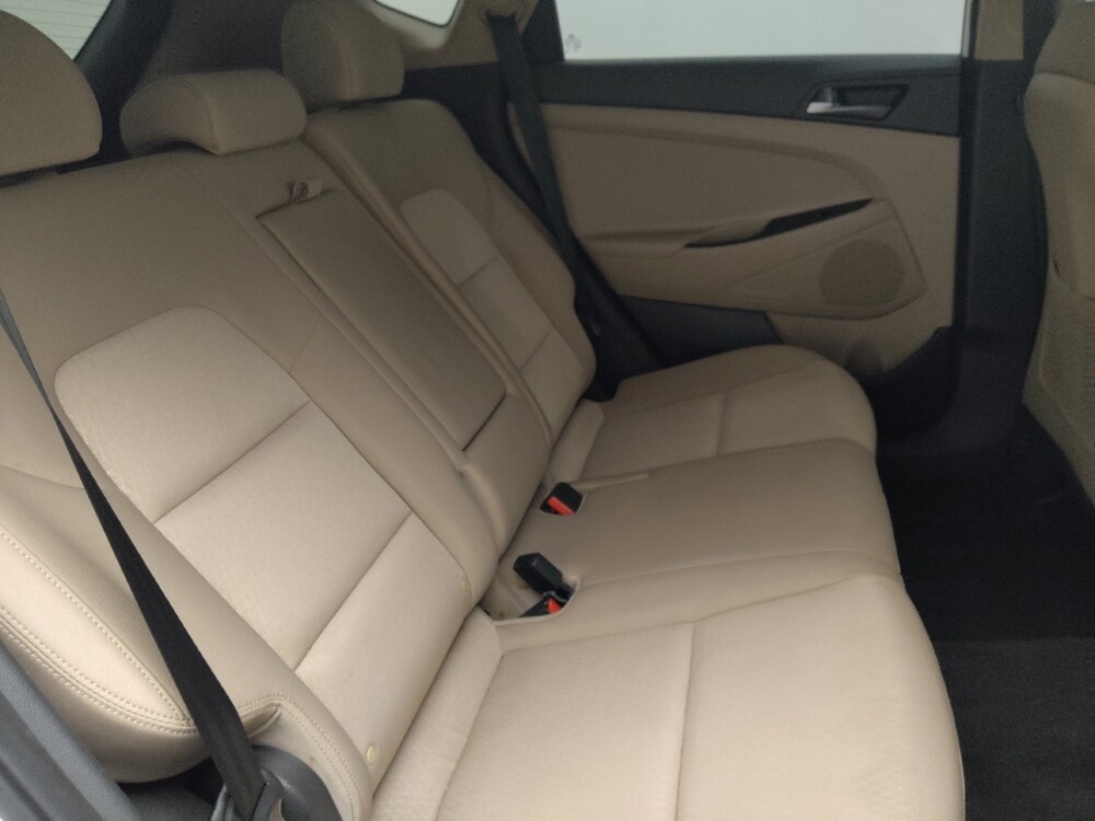 2016 Hyundai Tucson in Jacksonville, FL 32210 - 18063771 19