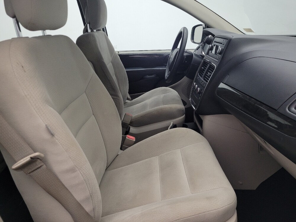 2015 Dodge Grand Caravan in Jacksonville, FL 32210 - 18063776 21