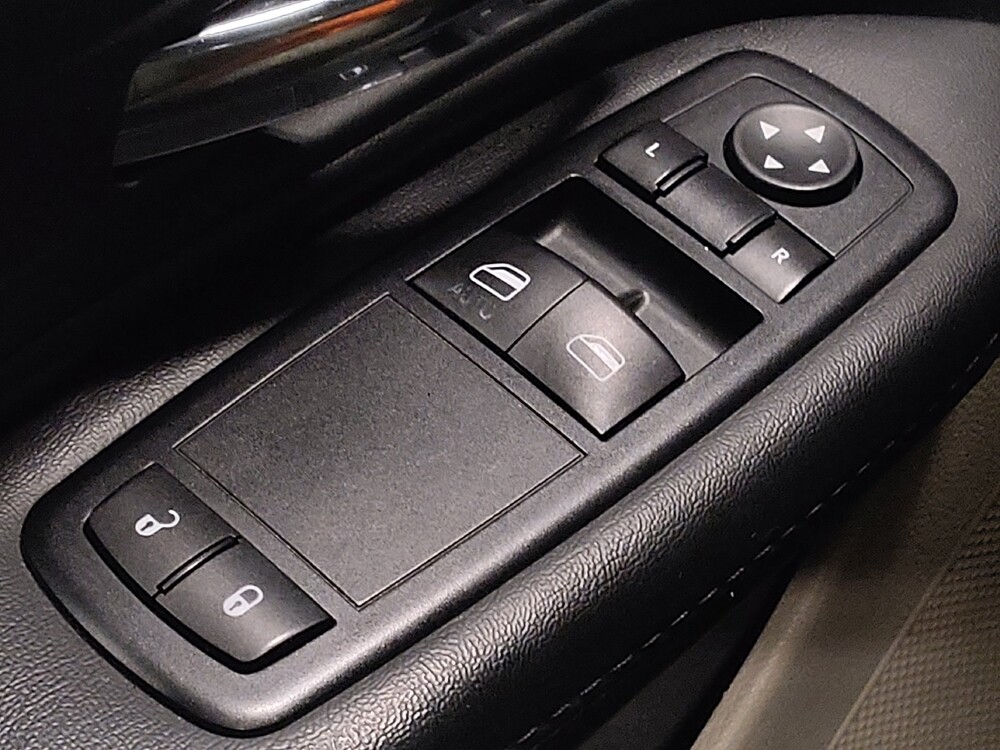 2015 Dodge Grand Caravan in Jacksonville, FL 32210 - 18063776 27