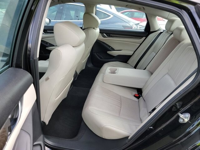 2018 Honda Accord in Pompano Beach, FL 33064 - 18063930 9