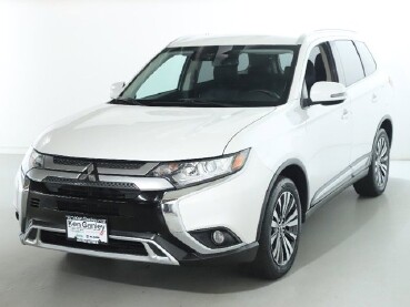 2020 Mitsubishi Outlander in Bedford, OH 44146