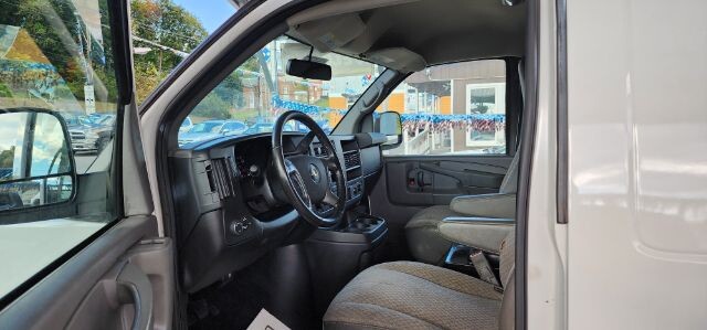 2015 Chevrolet Express 2500 in Barton, MD 21521 - 18063939 15