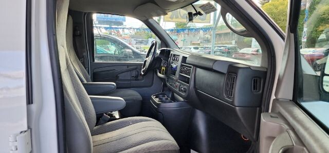 2015 Chevrolet Express 2500 in Barton, MD 21521 - 18063939 8