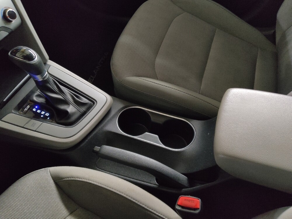 2017 Hyundai Elantra in Knoxville, TN 37923 - 18063982 26