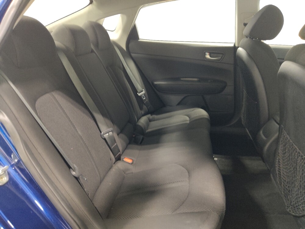 2019 Kia Optima in Columbus, OH 43228 - 18063993 19