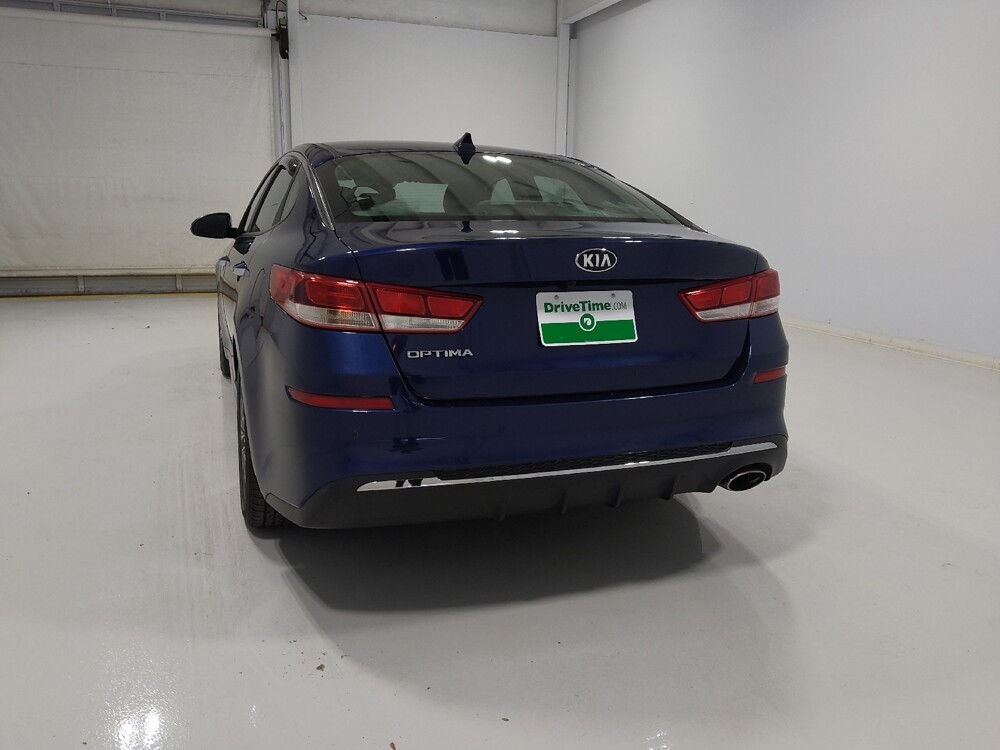 2019 Kia Optima in Columbus, OH 43228 - 18063993 6