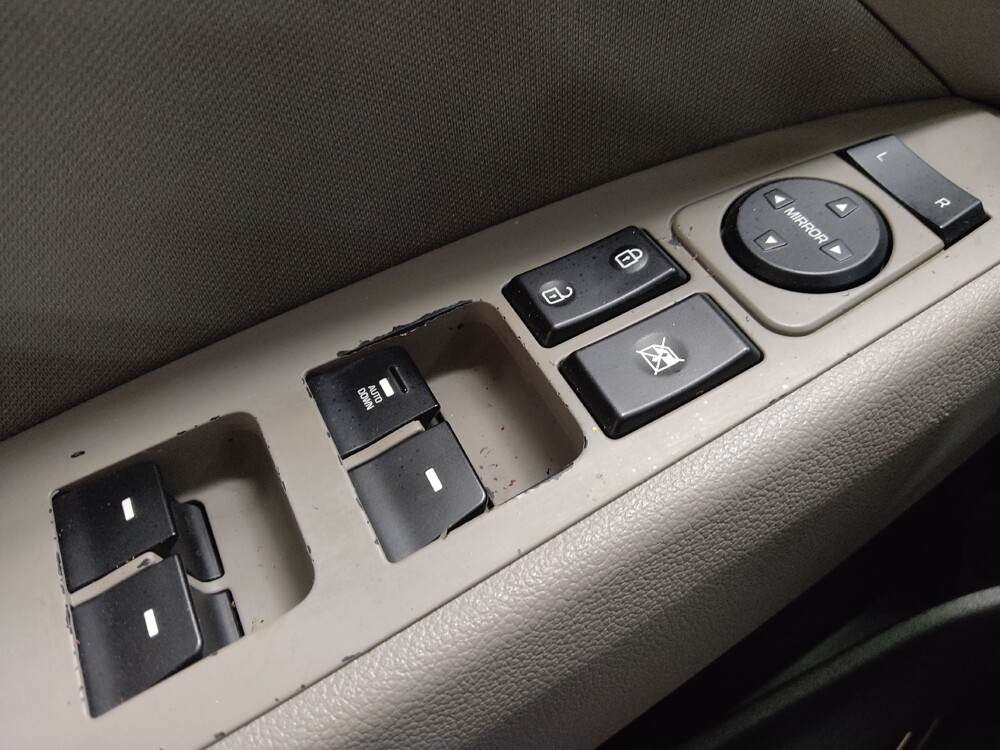 2017 Hyundai Elantra in Oklahoma City, OK 73139 - 18064001 27