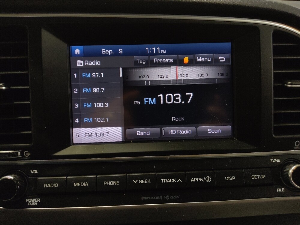 2017 Hyundai Elantra in Oklahoma City, OK 73139 - 18064001 25