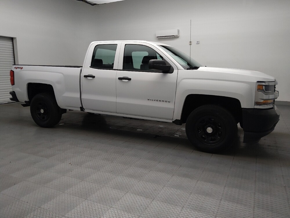 2017 Chevrolet Silverado 1500 in Lewisville, TX 75067 - 18064002 11