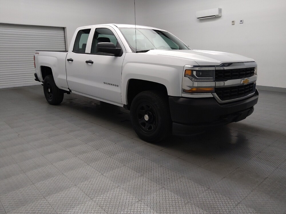 2017 Chevrolet Silverado 1500 in Lewisville, TX 75067 - 18064002 13