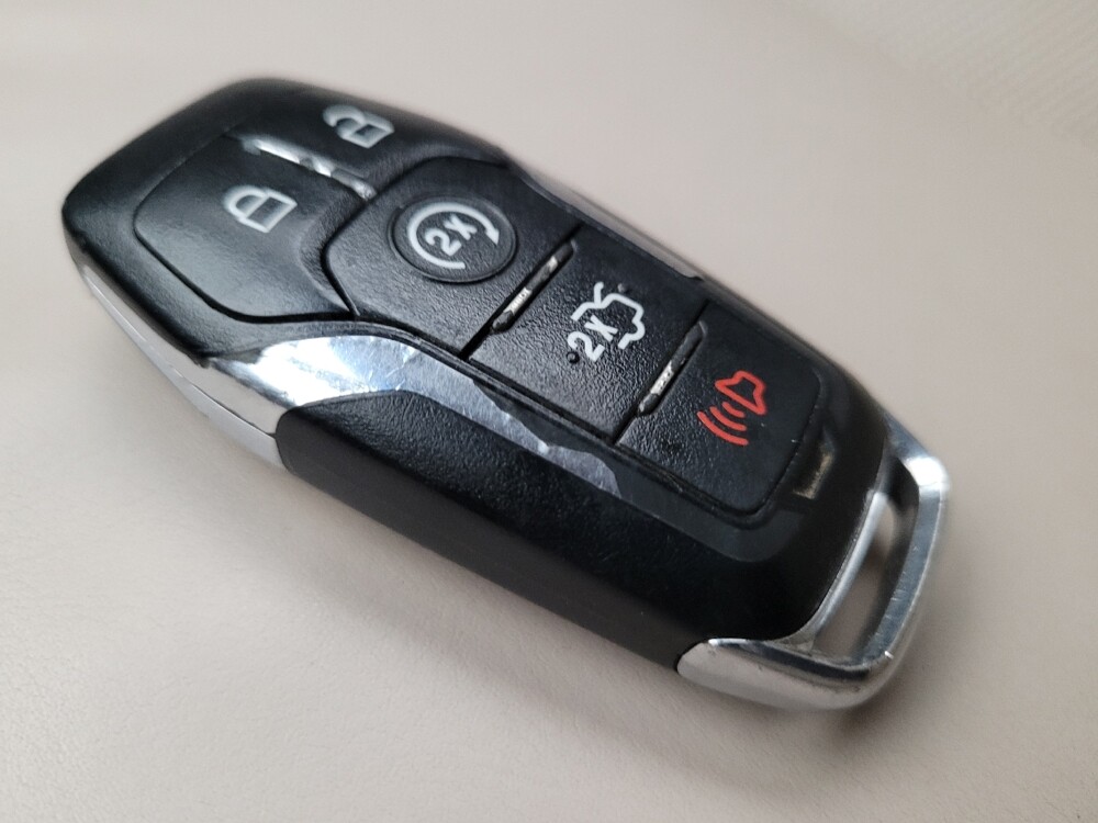 2016 Lincoln MKX in Chandler, AZ 85225 - 18064015 32