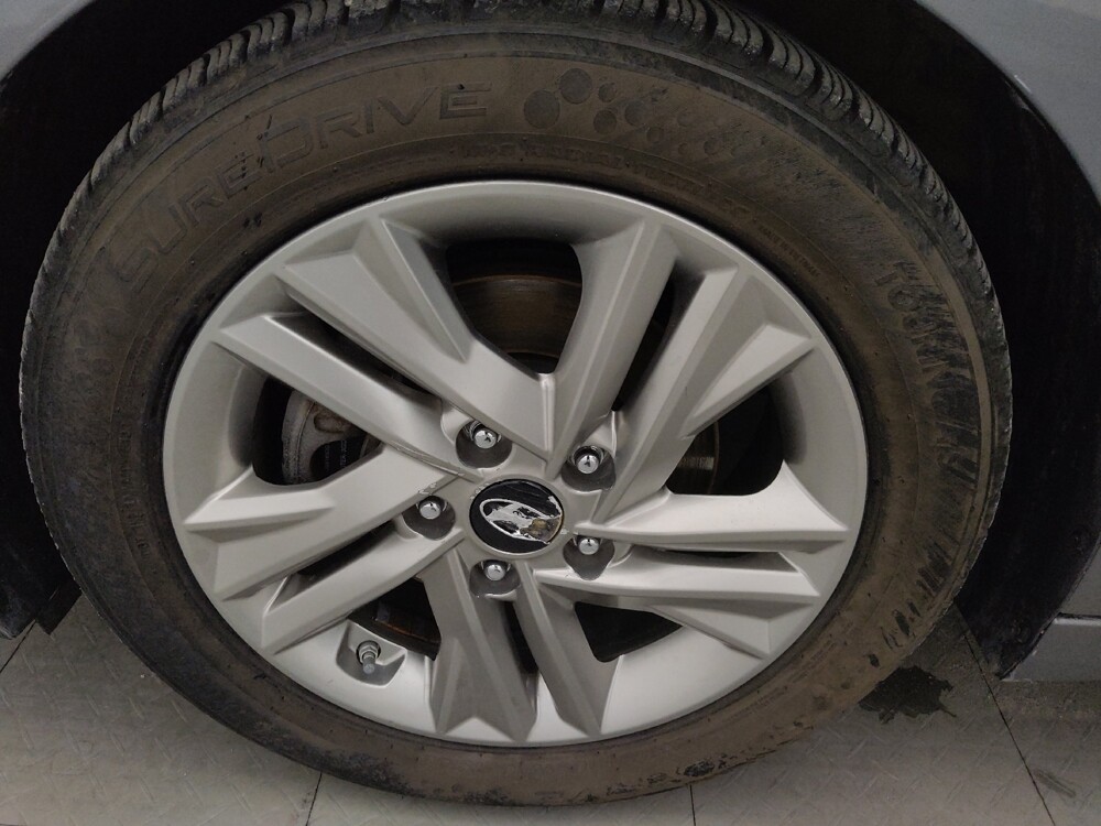 2019 Hyundai Elantra in Tampa, FL 33619 - 18064031 31