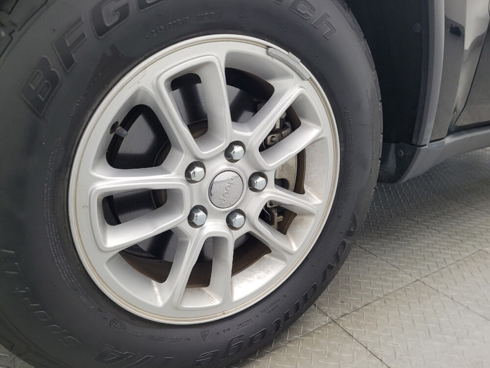 2019 Jeep Grand Cherokee in Pensacola, FL 32505 - 18064070 31