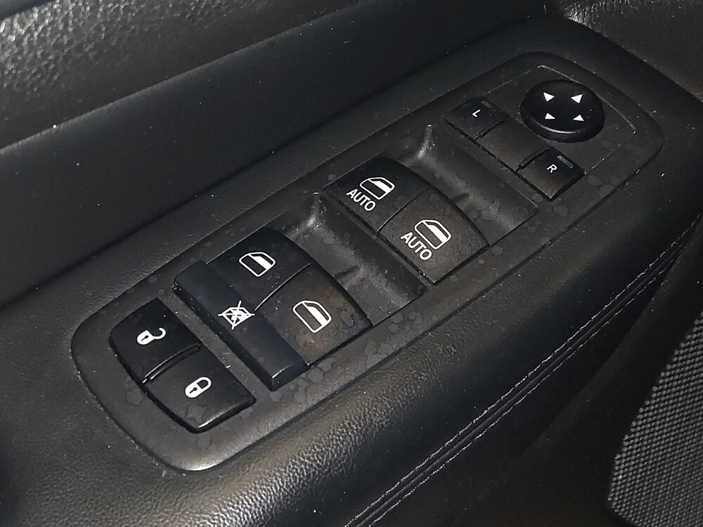 2019 Jeep Grand Cherokee in Pensacola, FL 32505 - 18064070 27