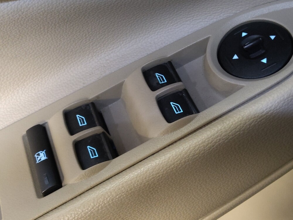 2018 Ford Escape in Columbia, SC 29210 - 18064095 27