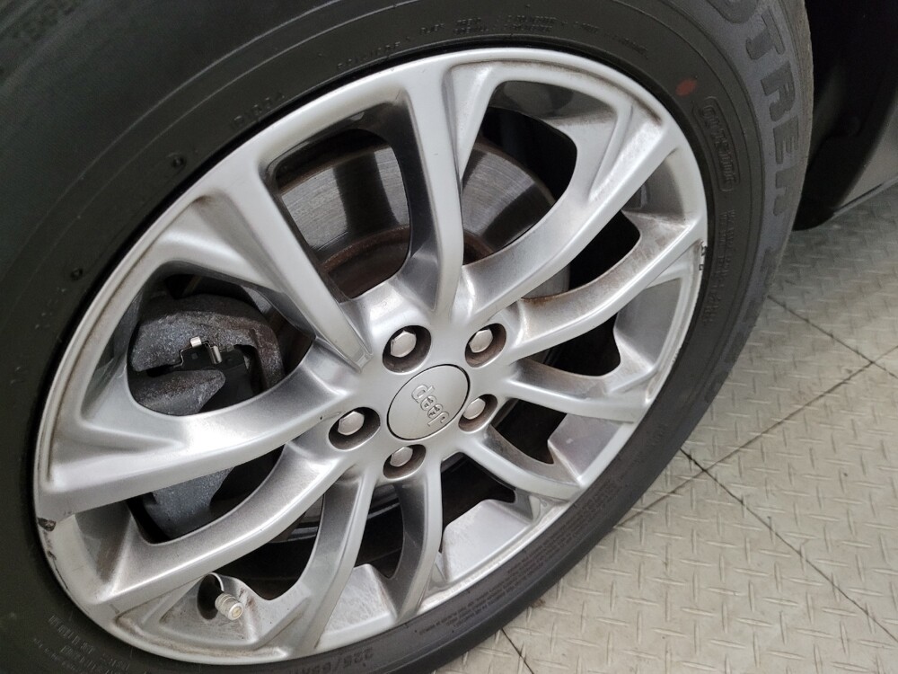 2019 Jeep Cherokee in Woodbridge, VA 22191 - 18064151 31