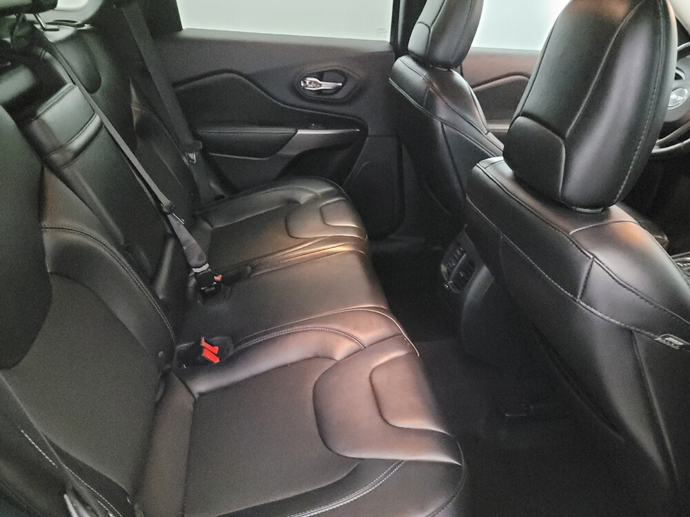 2019 Jeep Cherokee in Woodbridge, VA 22191 - 18064151 19