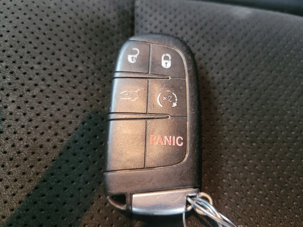 2020 Jeep Grand Cherokee in Mishawaka, IN 46545 - 18064180 32