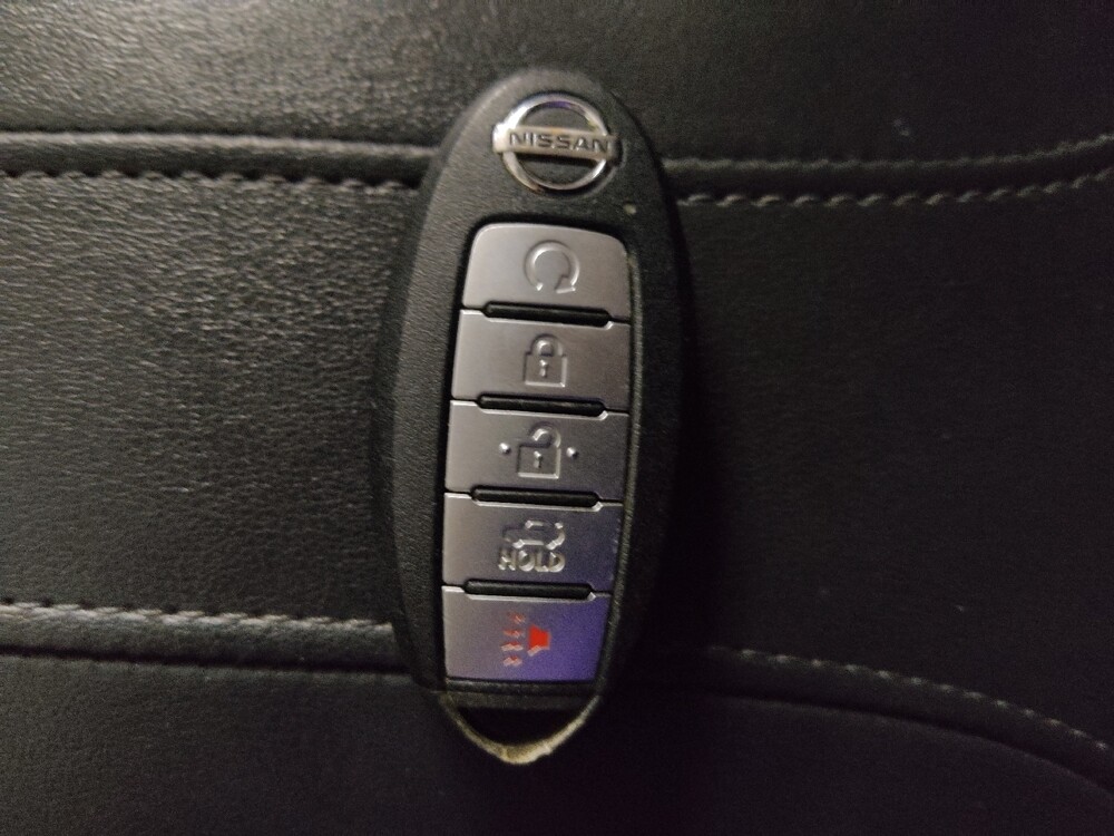 2017 Nissan Rogue in Macon, GA 31210 - 18064200 32