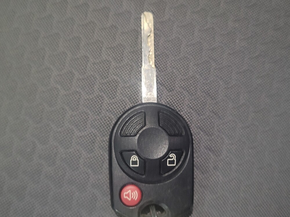 2017 Ford Escape in Tampa, FL 33619 - 18064253 32