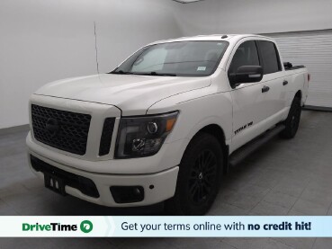 2019 Nissan Titan in Fayetteville, NC 28304