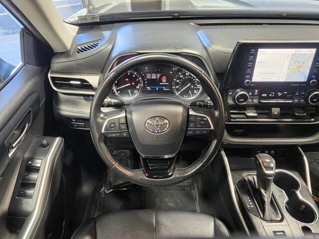 2021 Toyota Highlander in Cinnaminson, NJ 08077 - 18064335 18