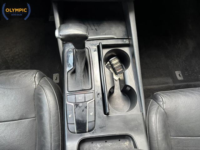 2018 Kia Cadenza in Decatur, GA 30032 - 18064354 43