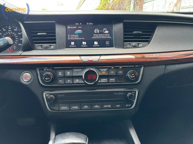 2018 Kia Cadenza in Decatur, GA 30032 - 18064354 26