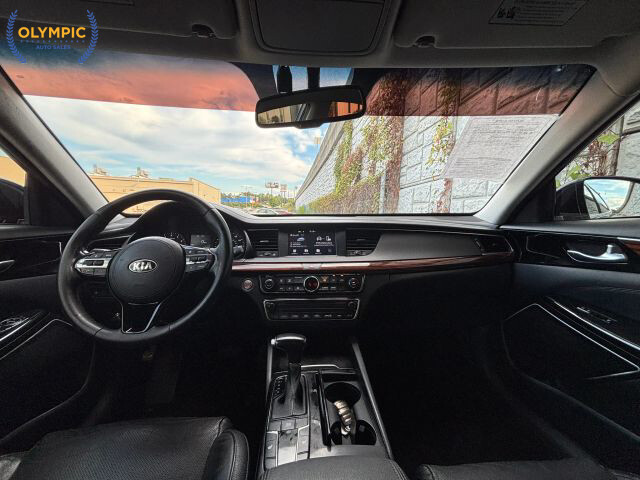 2018 Kia Cadenza in Decatur, GA 30032 - 18064354 18