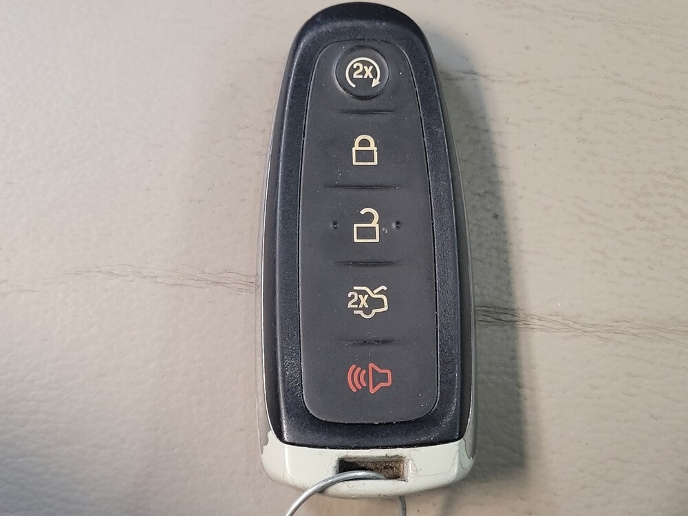 2017 Ford Escape in Tampa, FL 33612 - 18064371 32