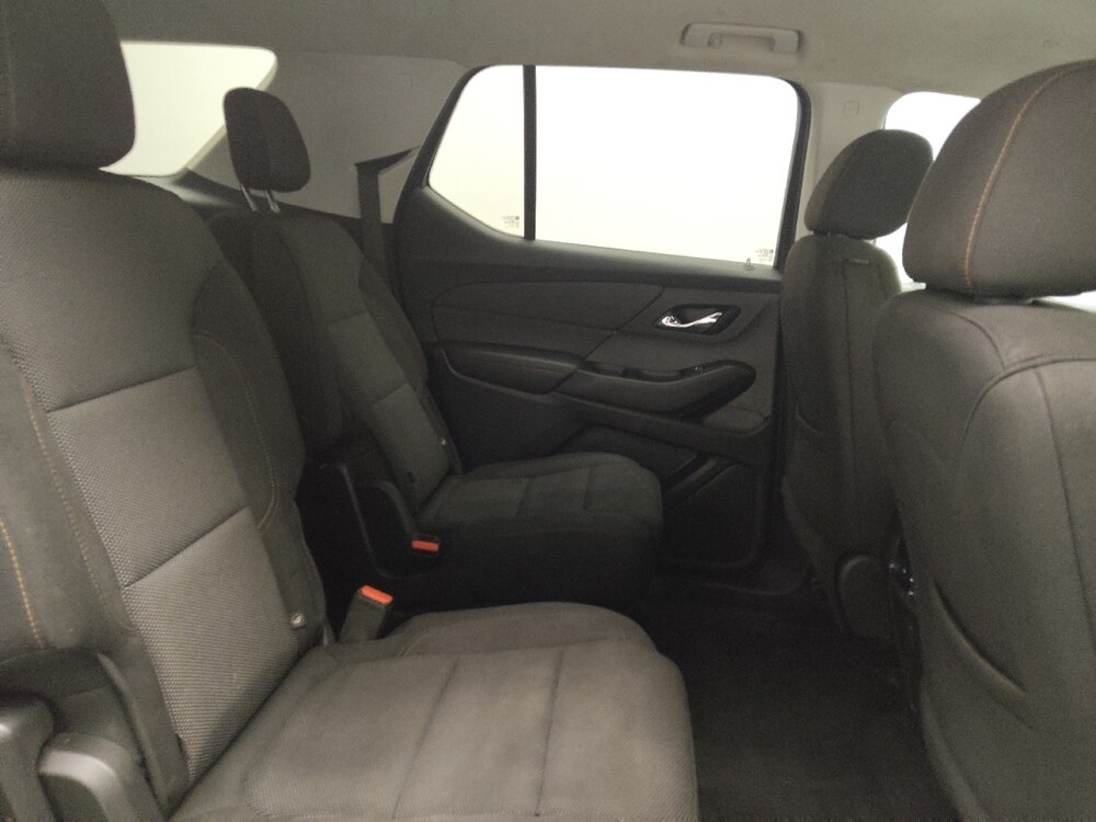 2018 Chevrolet Traverse in Birmingham, AL 35215 - 18064380 19